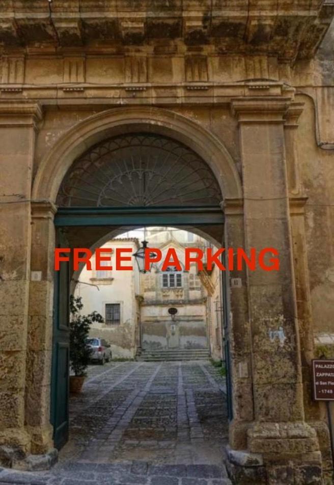 Palazzo Zappata Luxury Room Noto Centro Eksteriør billede